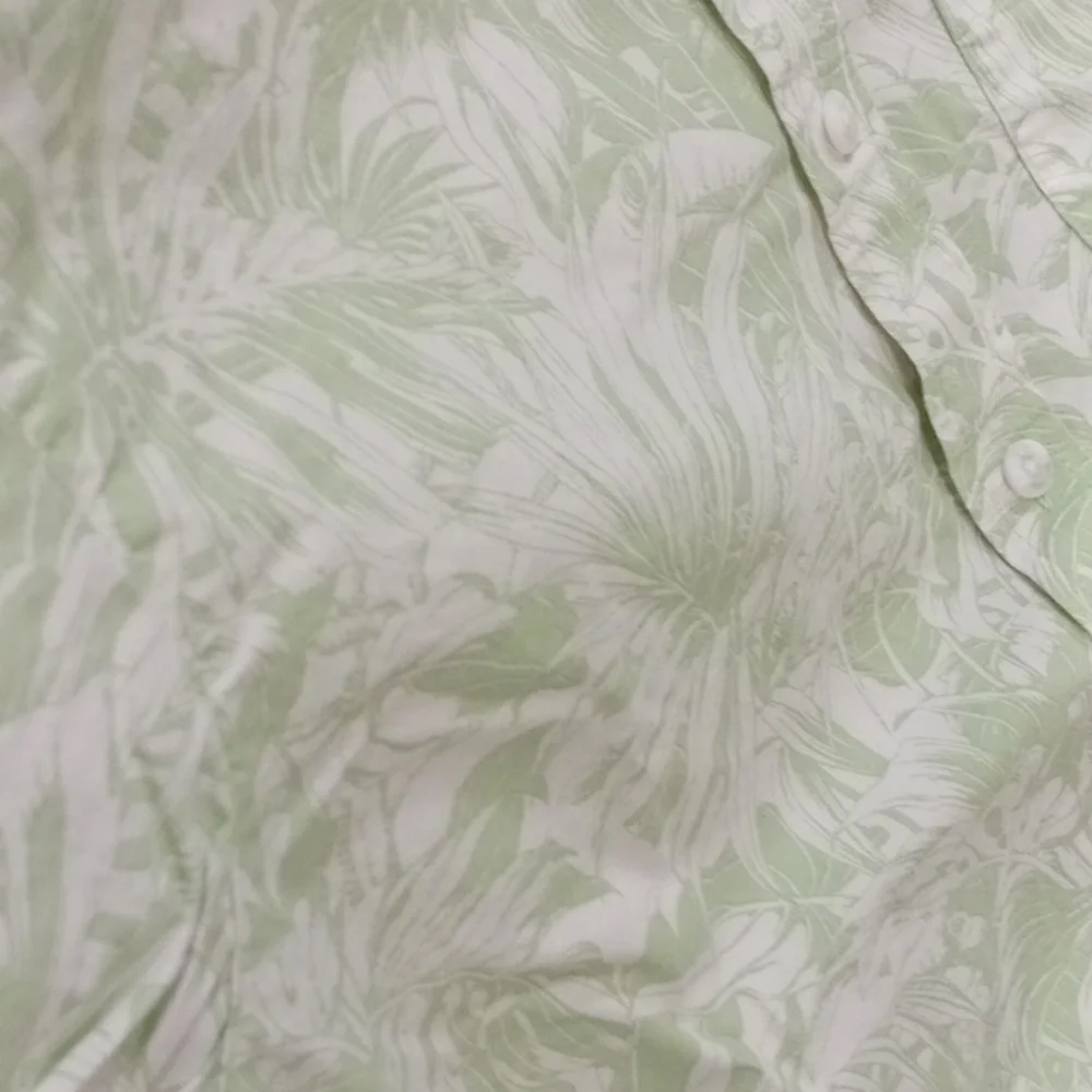 Columbia Men’s Short Sleeve Hawaiian Shirt – Tropical Print - Picture 8 of 8